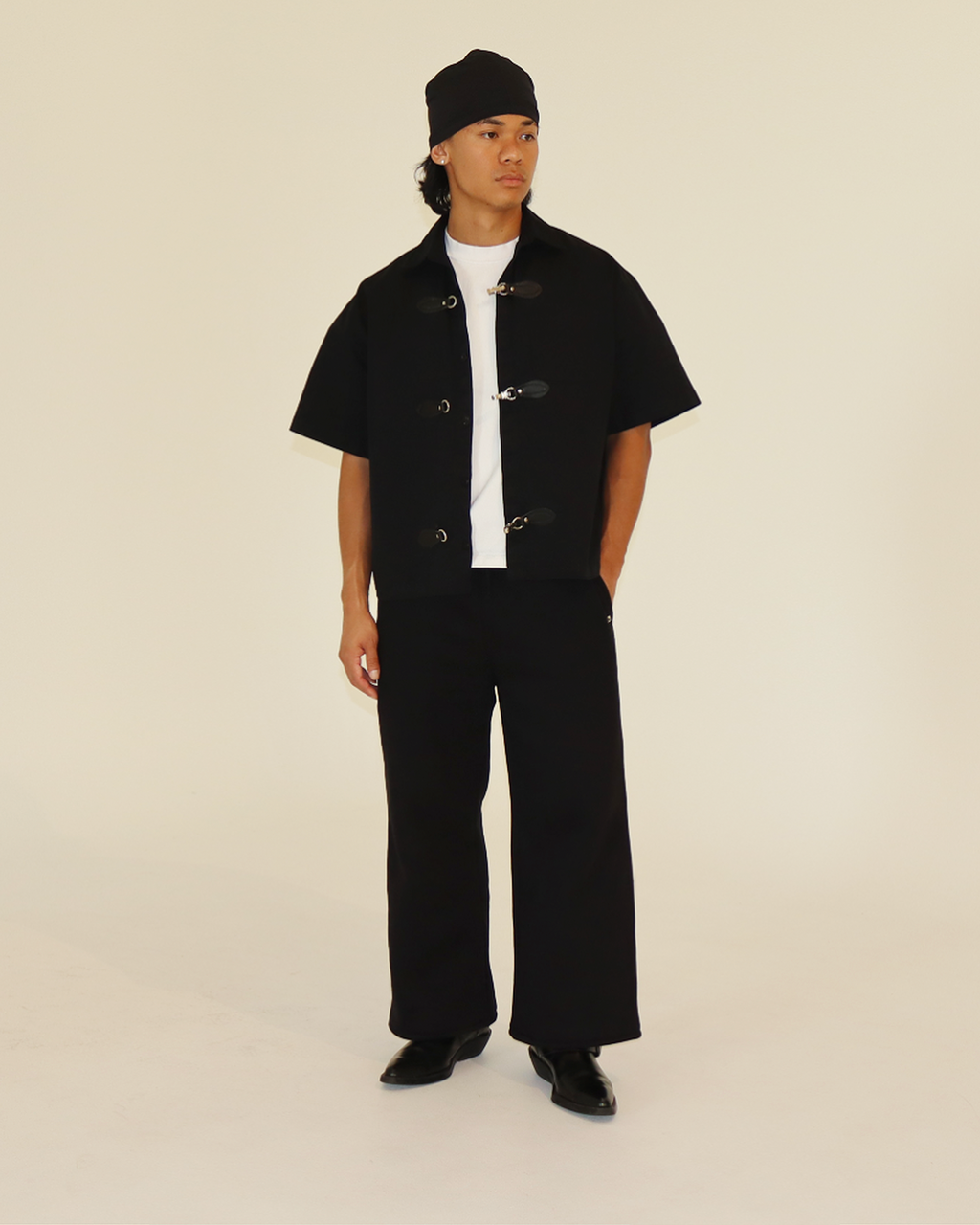 "ICON" button up